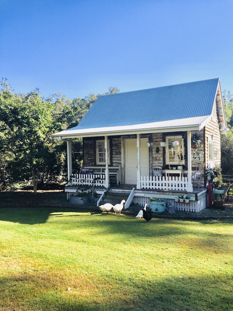 The Queenslander Cabin, Mt Crosby Pure Locations Location Hire