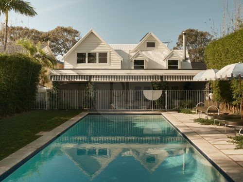garage backyard