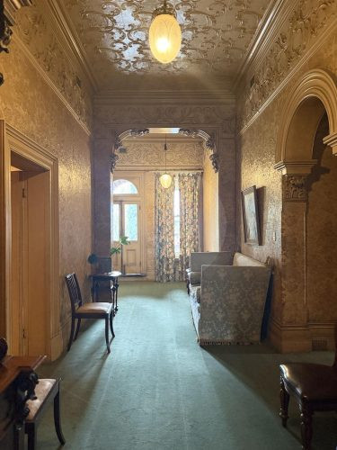 THE MANSION, ELSTERNWICK19