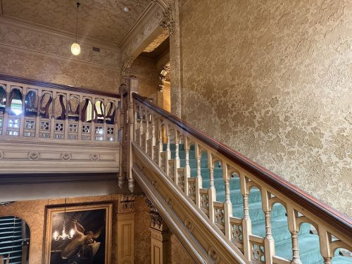 THE MANSION, ELSTERNWICK51