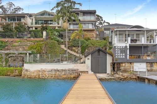 The Meg, Kangaroo Point Backyard 2