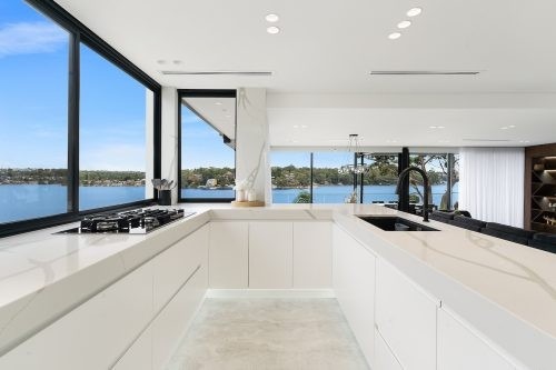 The Meg, Kangaroo Point Kitchen 2