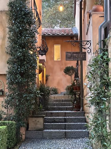 Little Tuscany, Arcadia_ 55
