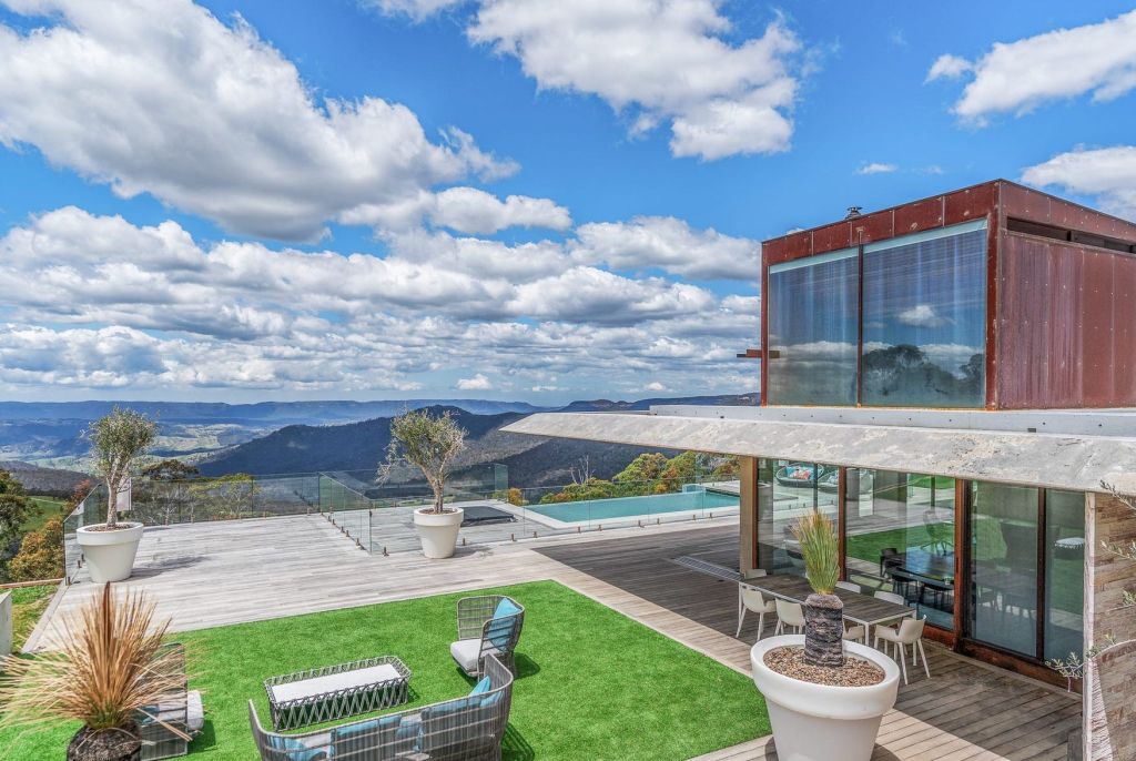 Blue Mountains Location house, House with Views for photoshoots and film