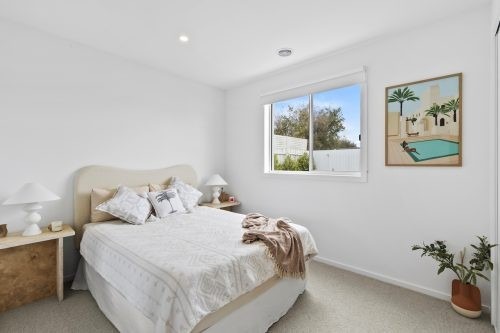New Moon, Hamlyn Heights 19