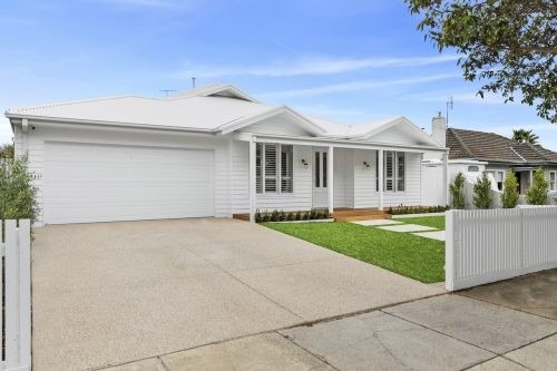 facade driveway garage