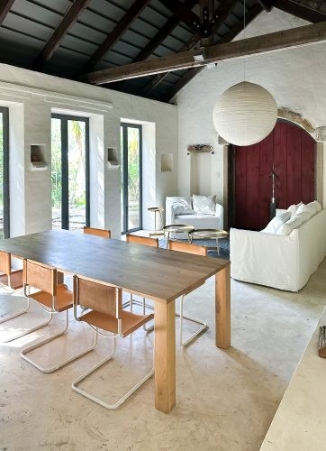 living room dining space