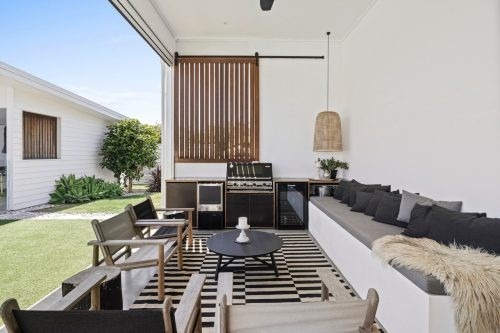 Banksia, Byron Bay 8