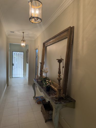 GIARDINI43 HALLWAY