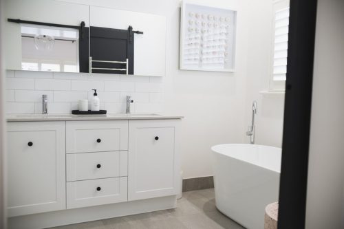027_Pure-Locations-2019_Pure-Locations-_Daylsford_WEB-1024x682-1.jpg