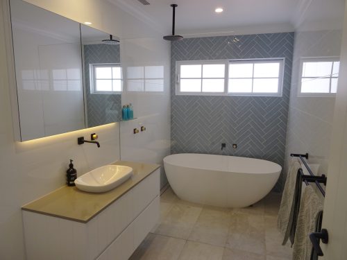 17_Bathroom1.jpg