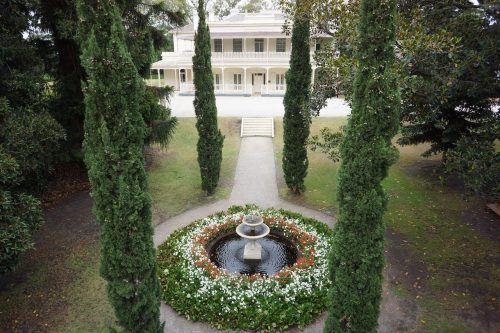 facade driveway