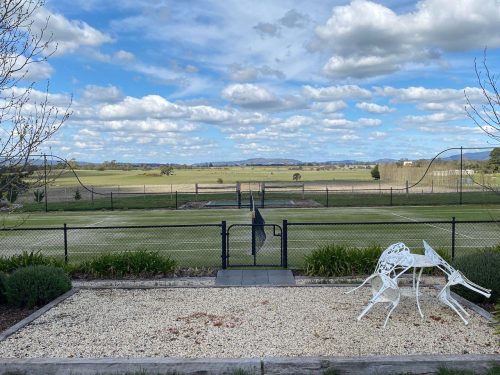 Adina-Homestead-Kyneton-South-05.jpeg