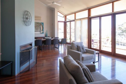 Behrens-House-72-Vista-Pde-Sans-Souci-NSW-37-1024x682-1.jpg