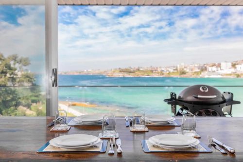 Bondi-View-Bondi-Beach_e0b774a8-40e6-4e98-a038-d5c2c7d0fc6d.jpeg
