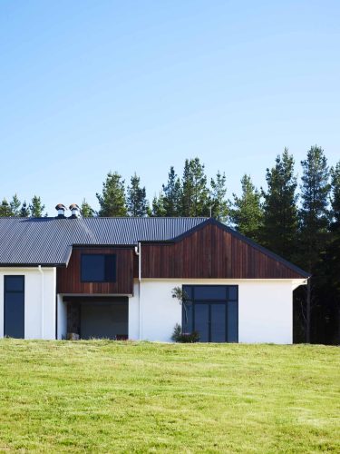 Conifer-Farm-House-Isabella-04.jpg