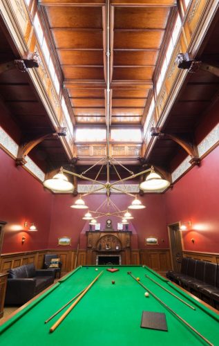 Coragulac-House-Billard-Room4-650x1024-1.jpg