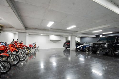 garage