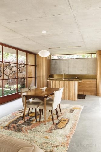 Earthbound-Tintenbar-dining.jpg