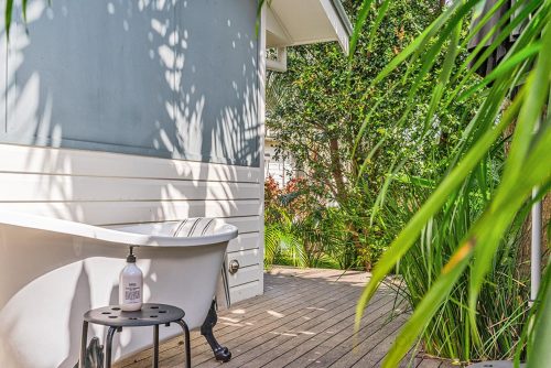 Erin-Byron-Bay18.jpg