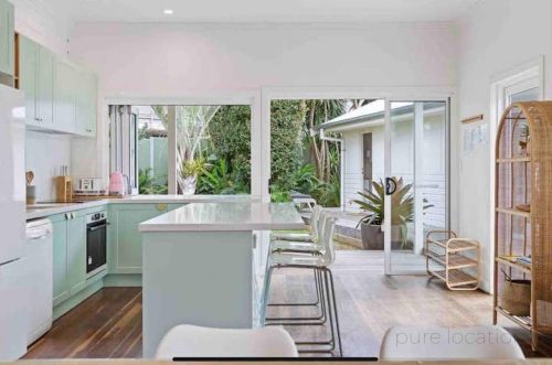 Erin-Byron-Bay2.JPG.jpg