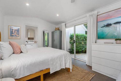 Erin-Byron-Bay5.jpg