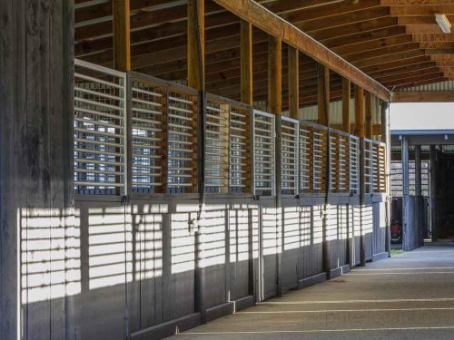 GRANDE-26_5122.-STABLES-USE-JPG.jpg