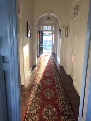 Hallway-to-front-yard.jpg