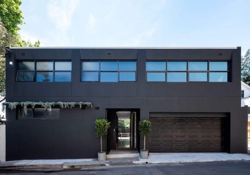 facade garage driveway