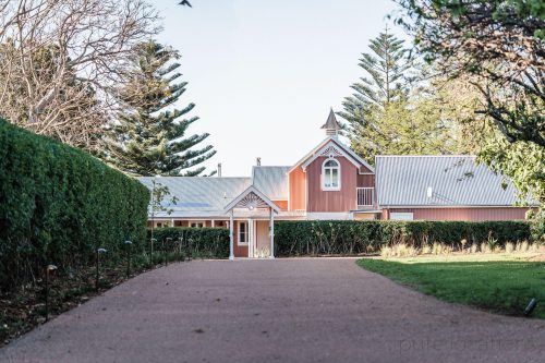 facade driveway