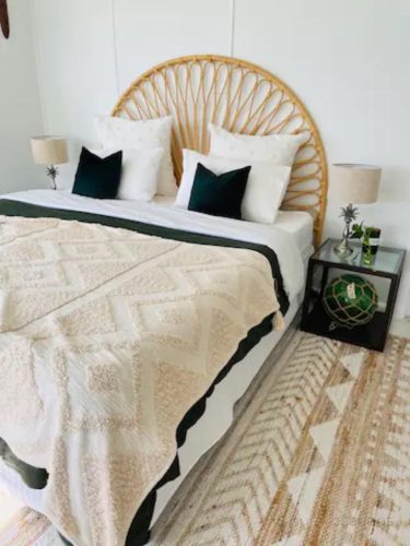 Jimmys-Place-Bundeena_bed1.jpeg