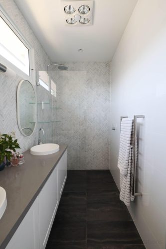 Lainey-North-Willoughby-Bathroom-3-scaled-1.jpg
