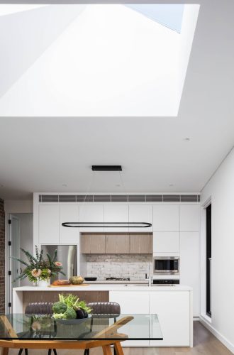 Armarii, Bondi