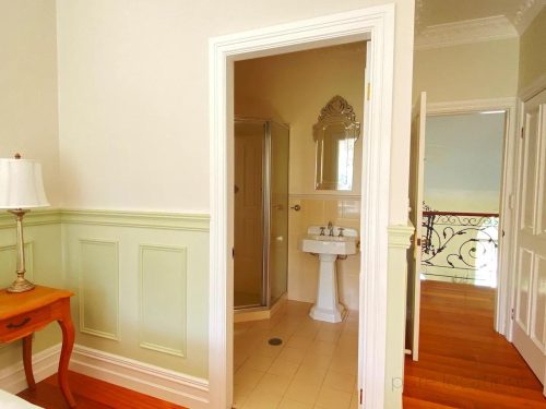 Mansfield-Manor-Burrill-Lake-Bathroom.jpeg