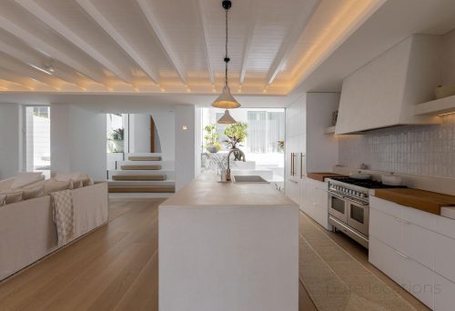 Paros, Maroubra
