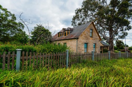 Pioneer-Cottage-Woodford_exteriors-6.jpg