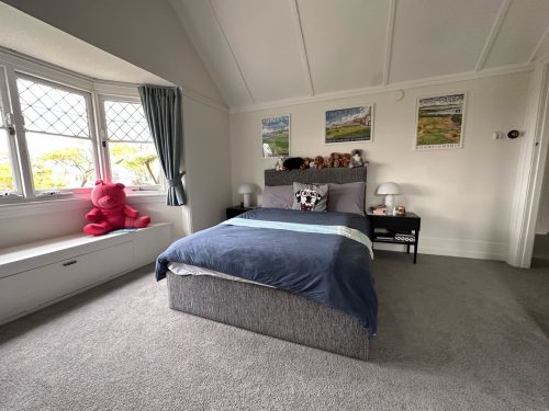 Secret Ivy, Neutral Bay 25
