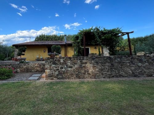 Sicilian-Farm-House-East-Warburton_fff.jpeg