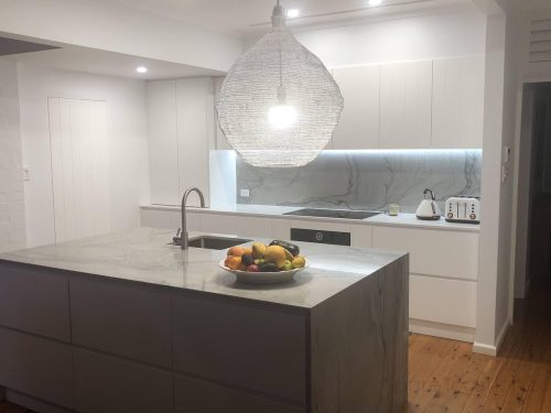 Valler-House-Bayview-kitchen3.jpg
