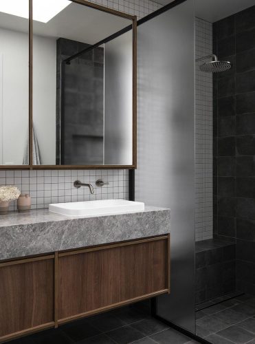 Vanta-Ensuite.jpeg