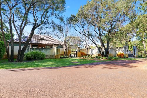 Varsity, Marybrook 1
