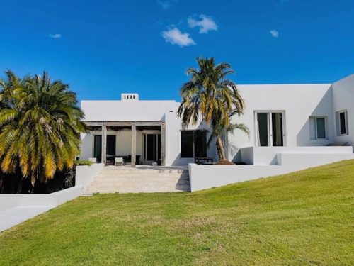 Villa-Palmas-Byron-Bay-Outdoor-1-1.jpeg