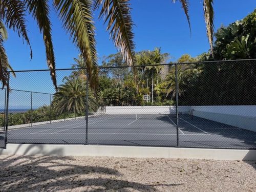 Villa-Palmas-Byron-Bay-Outdoor-Tennis-Court.jpeg