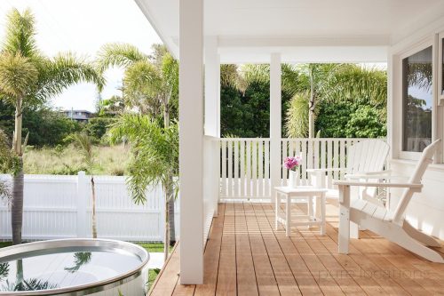 White-Haven-Byron-Bay-Byron-Bay-deck-and-spa.jpg