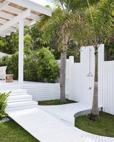 White-Haven-Byron-Bay-Byron-Bay-outdoor-shower.jpg
