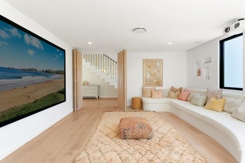 Bajo El Sol, Burleigh Heads 23