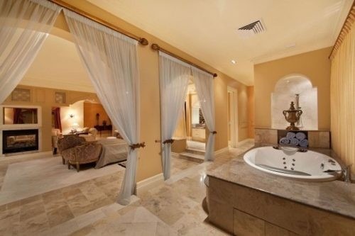 Caribbean Mirage, Mandalay2