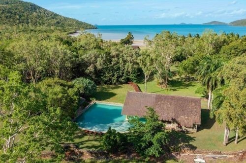 Coral Cove, Airlie Beach 19