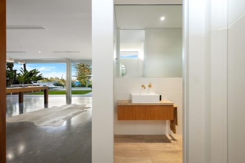 Double Take, Cabarita NEW 34