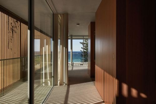 Double Take, Cabarita14